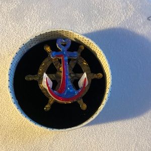 Erstwilder - helm and home brooch